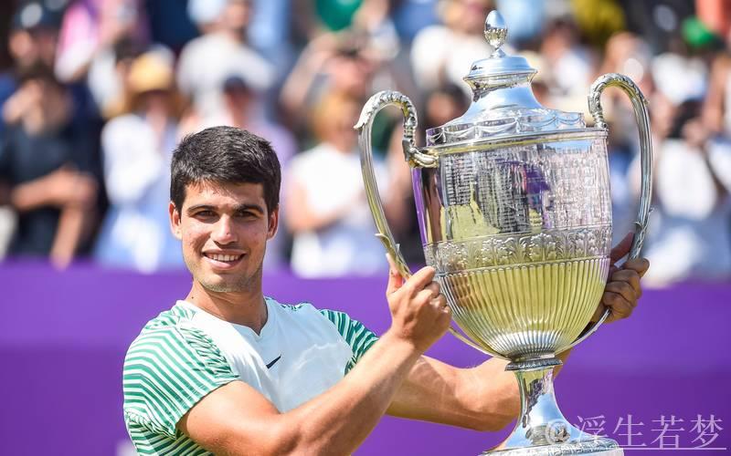 阿尔卡拉斯惊险翻盘，再夺火枪手杯冠军