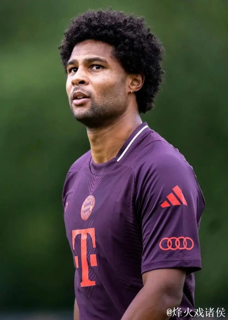 德甲-格纳布里双响莱万建功 拜仁客场狂胜科隆